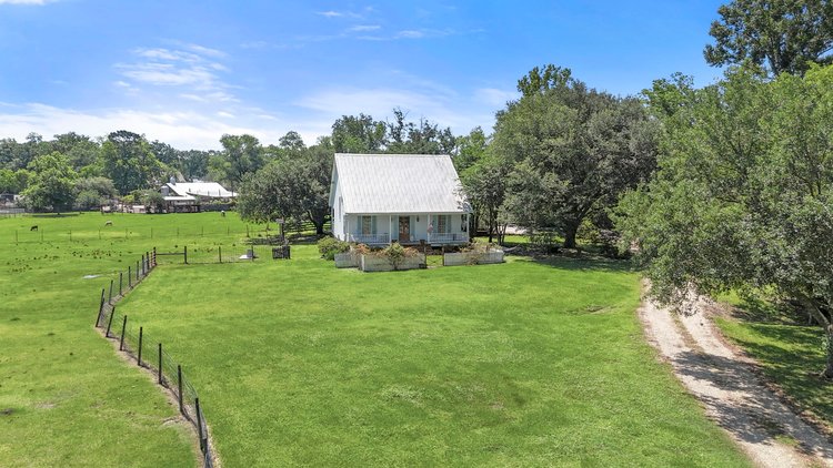 Image for Sugar Farms Estate Home on 3+/- acres