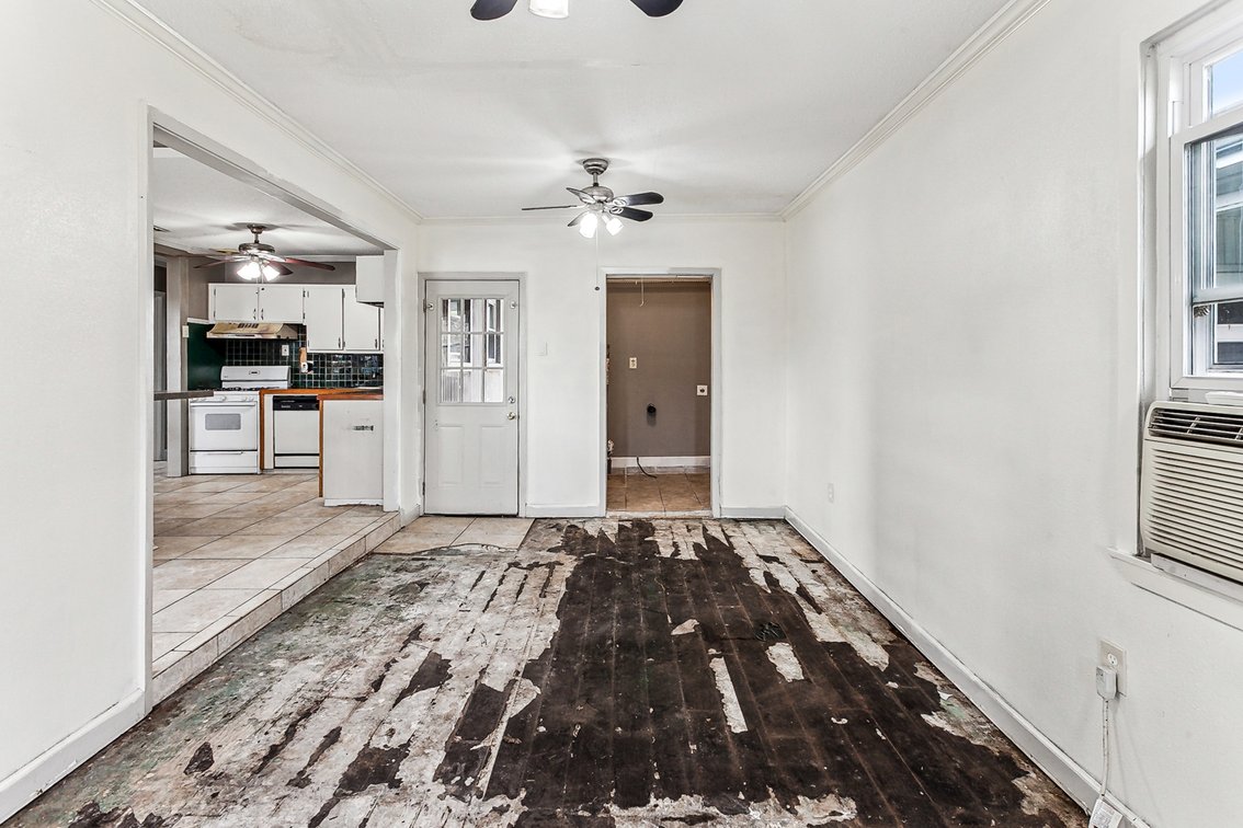 Image for Single Family Kenner - Online Auction