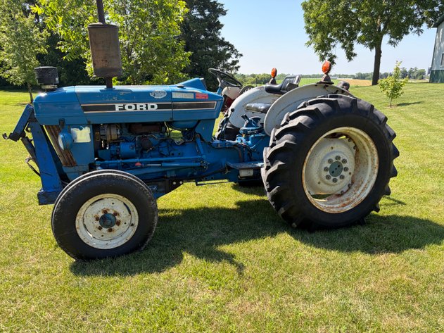 Image for Living Estate of Don Esch: Collectible Tractors, Lawn Mowers, Snow Blowers, Attachments, Lawn & Garden Equipment & More – Franksville, WI