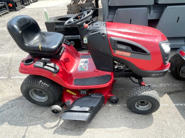 Image for 3 of 5 August 2026 Outdoor Items - Neenah, WI