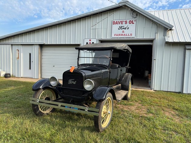 Image for David & Darlene Lunde Estate - Large Griswold Cast Collection, Farm Implement Die Cast Collection, Many Antiques & Collectibles, Tools & Household - Taylor, WI