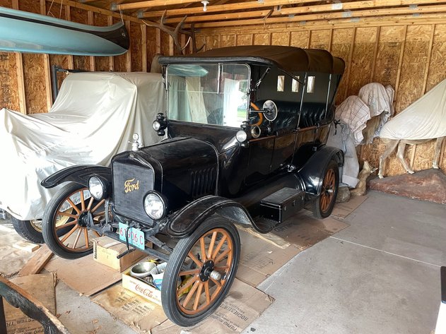 Image for Harold & Mary Ann McEuen Estate - Large Collection of Wildlife Mounts, Collector Cars, Foreign Collectibles & Wildlife Prints - Onalaska, WI