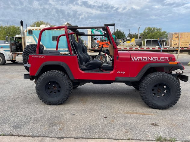 Image for WI Dept of Revenue - 2021 Ford Expedition MAX Limited & 1994 Jeep Wrangler - Neenah, WI