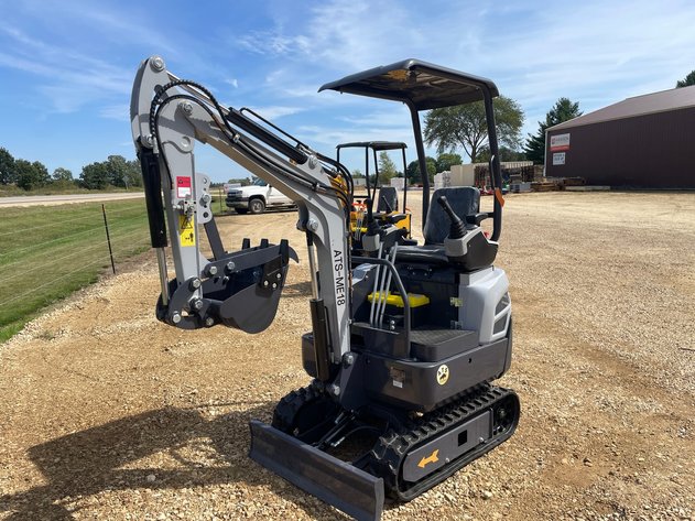 Image for 2 of 2 October 2026 Downing Auction - Attachments & Containers - Downing, WI