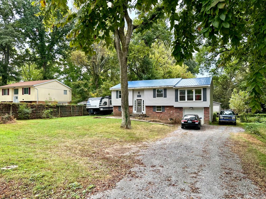 Image for 106 Airport Road Auction