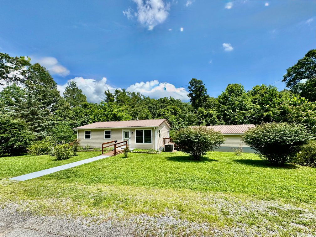 Image for 104 Blue Springs Blvd. Cadiz, KY 42211 Auction