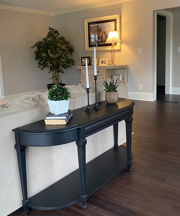 Image for Contemporary with Vintage Flair: Auction in Hunting Creek