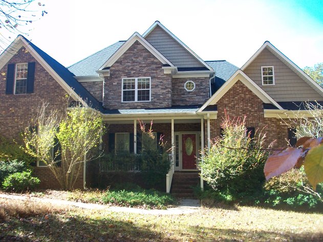 Image for BANK ORDERED AUCTION - A 2,933' HOUSE ON 3.18 ACRES - BROWNS SUMMIT, NORTH CAROLINA