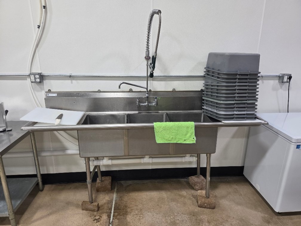Image for Benchfoods Industrial / Commercial Dehydrators & Other Related Assets