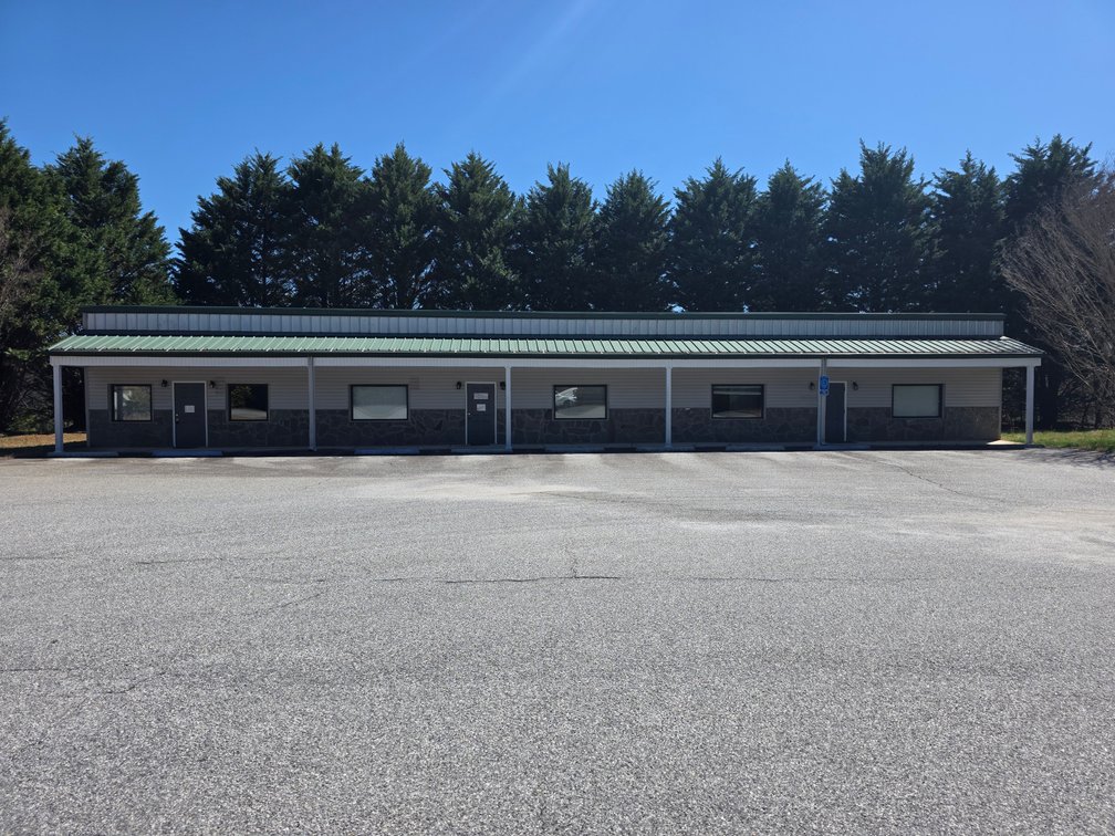 Image for Commercial Multi-Suite Office Building in Cornelia, GA