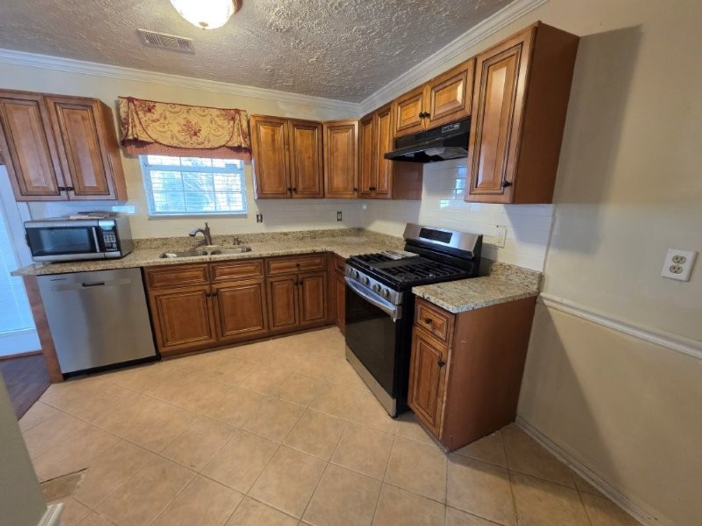 Image for Newly Renovated Townhome in Stone Mountain, GA