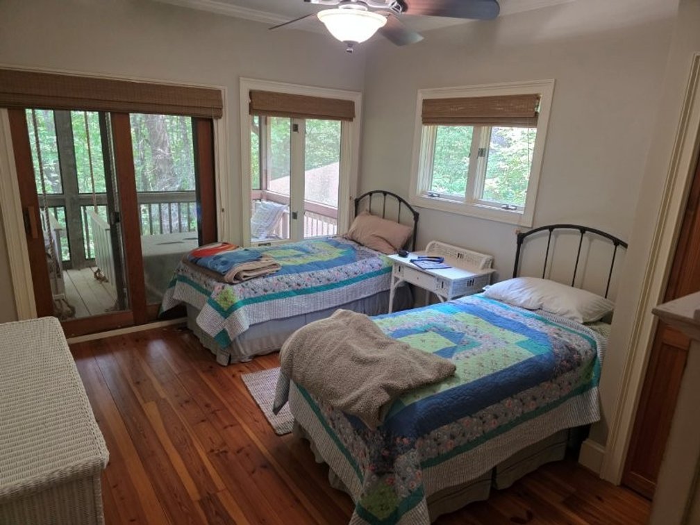 Image for Lake Burton Foreclosure Auction