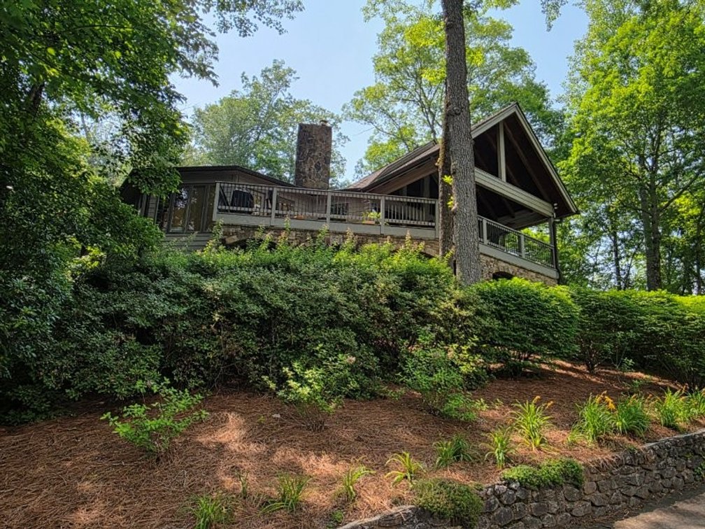 Image for Lake Burton Foreclosure Auction