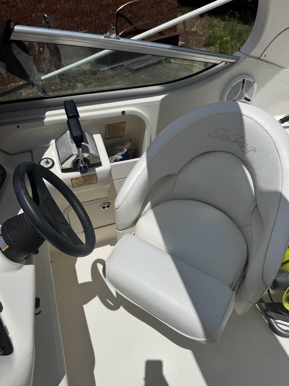 Image for 2001 Sea Ray Sundancer w/ 2024 Tarp Trailer