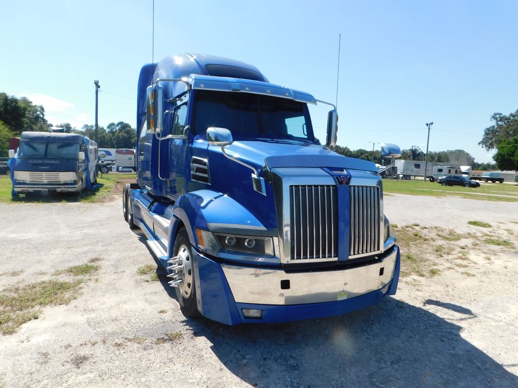 Image for 2019 Western Star 5700 XE Set Back Axle w/Sleeper