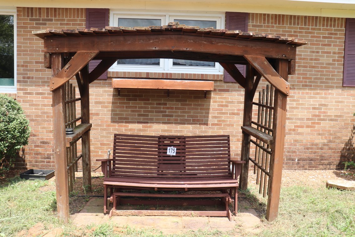 Image for Living Estate of Jim & Pam Posey Online