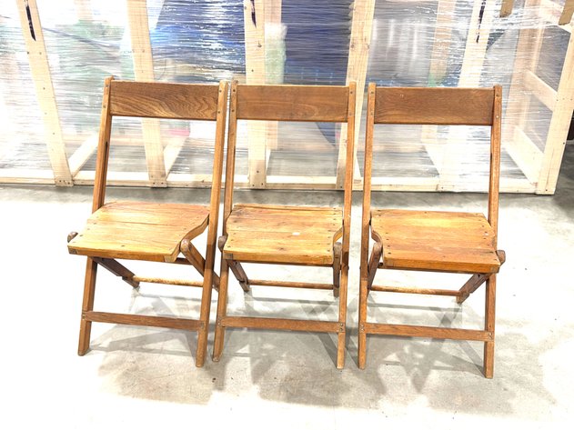 Image for 26-043 Addy’s Dutch Pub Memorabilia + Brewing/Winemaking Collection Auction