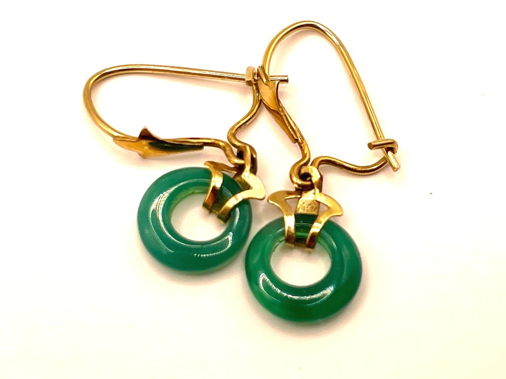 Image for 2025 Valentine's Day Fine and Costume Jewelry