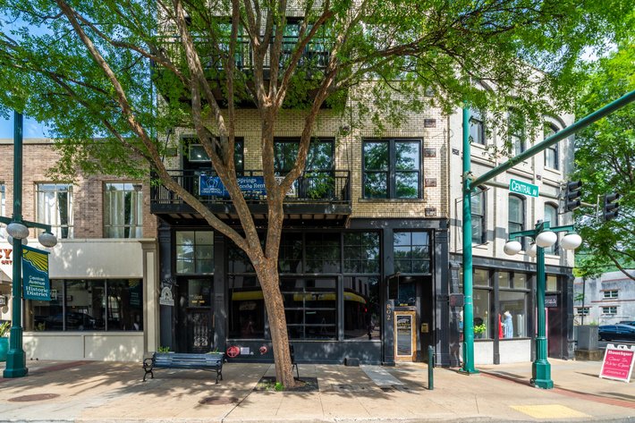 DOWNTOWN HOT SPRINGS COMMERCIAL REAL ESTATE AUCTION | HOT SPRINGS, AR