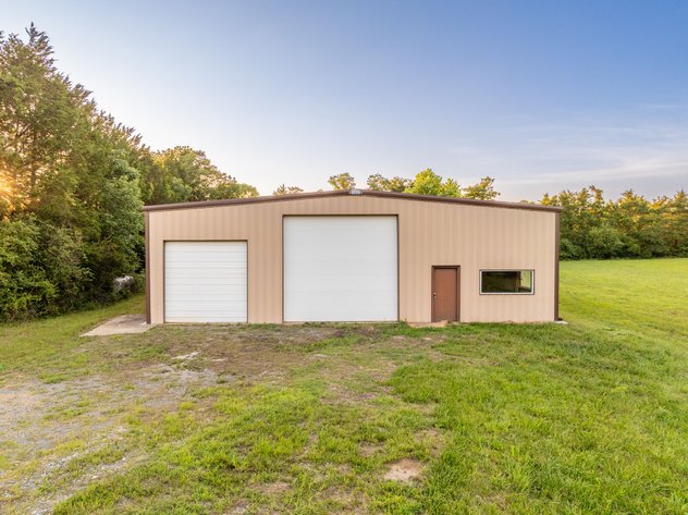 NO RESERVE COMMERCIAL BUILDING AUCTION | SHIRLEY, AR