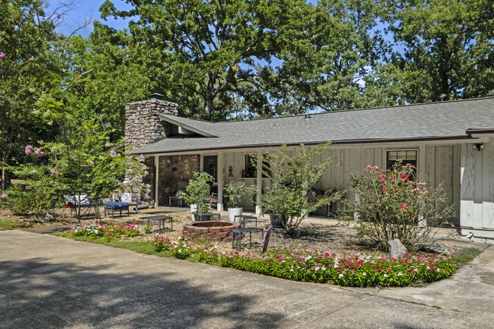 JEFFERSON COUNTY HOME AUCTION | REDFIELD, AR