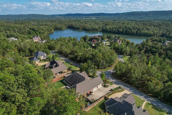 “RED OAK RIDGE” NO RESERVE LUXURY HOME AUCTION | HOT SPRINGS