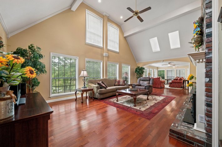 WEST LITTLE ROCK 11± ACRE PRIVATE ESTATE NO RESERVE AUCTION | LITTLE ROCK, AR