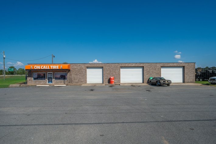 NO RESERVE MAYFLOWER COMMERCIAL PROPERTY AUCTION | MAYFLOWER, AR  