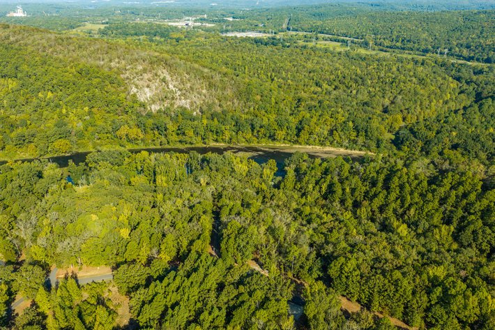 OUACHITA RIVERFRONT HOME AUCTION | MALVERN, AR