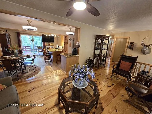 NO RESERVE FAIRFIELD BAY HOME AUCTION | FAIRFIELD BAY, AR