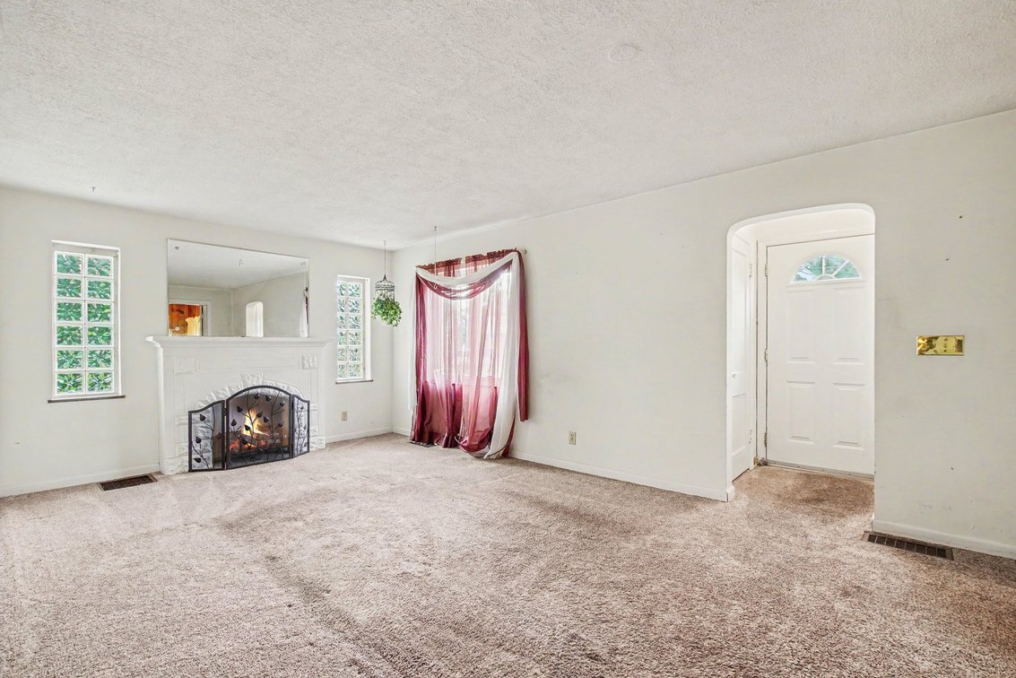 Image for 8317 Lake Ave, Deer Park, OH 45236