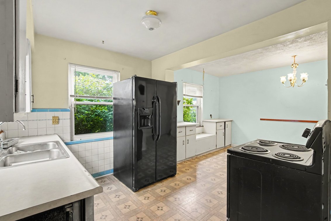 Image for 8317 Lake Ave, Deer Park, OH 45236
