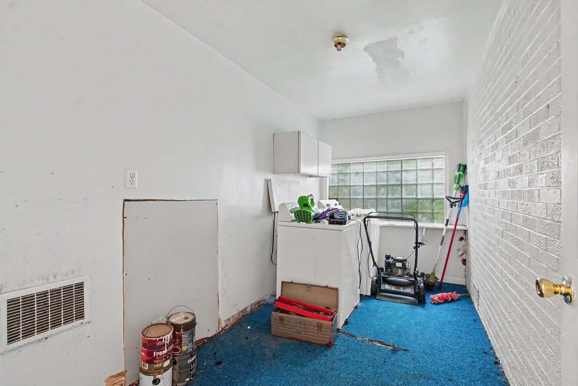 Image for 8317 Lake Ave, Deer Park, OH 45236