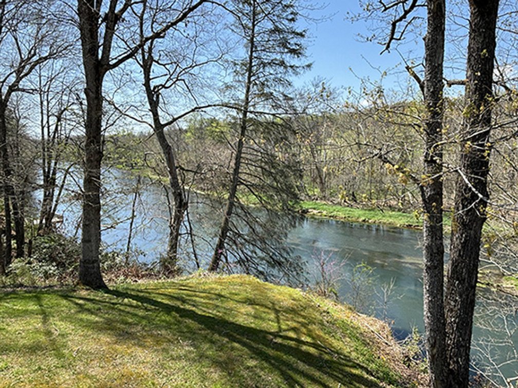 Image for 4952 WEAVER PIKE     BLUFF CITY, TN 37618