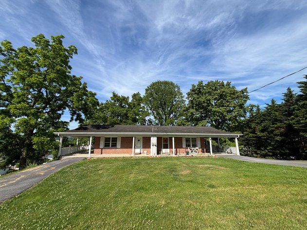 580 MONROE STREET  BRISTOL, VA 24201