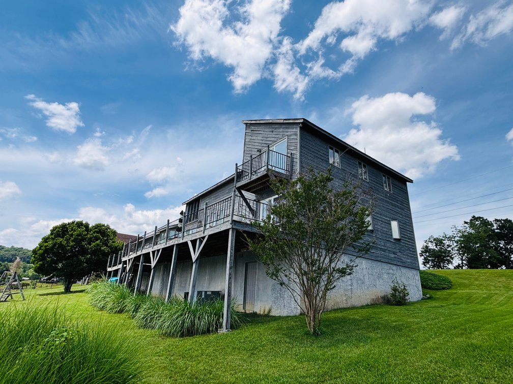 Image for 889 SUMMER SOUND ROAD  PINEY FLATS, TN 37686