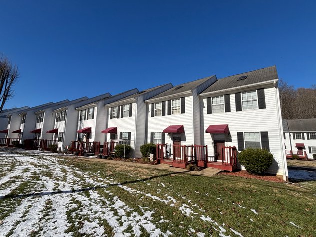 2971 BROAD STREET 155-170  BRISTOL, TN 37620