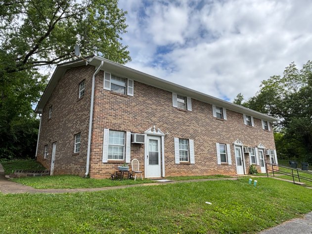 204 W Bernard Ave.  Greeneville, TN 37743