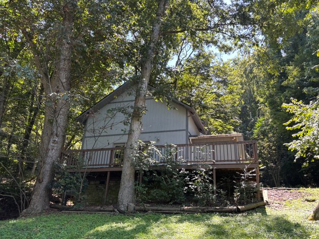 2024 QUEENSBURY CT.  KINGSPORT, TN 37660