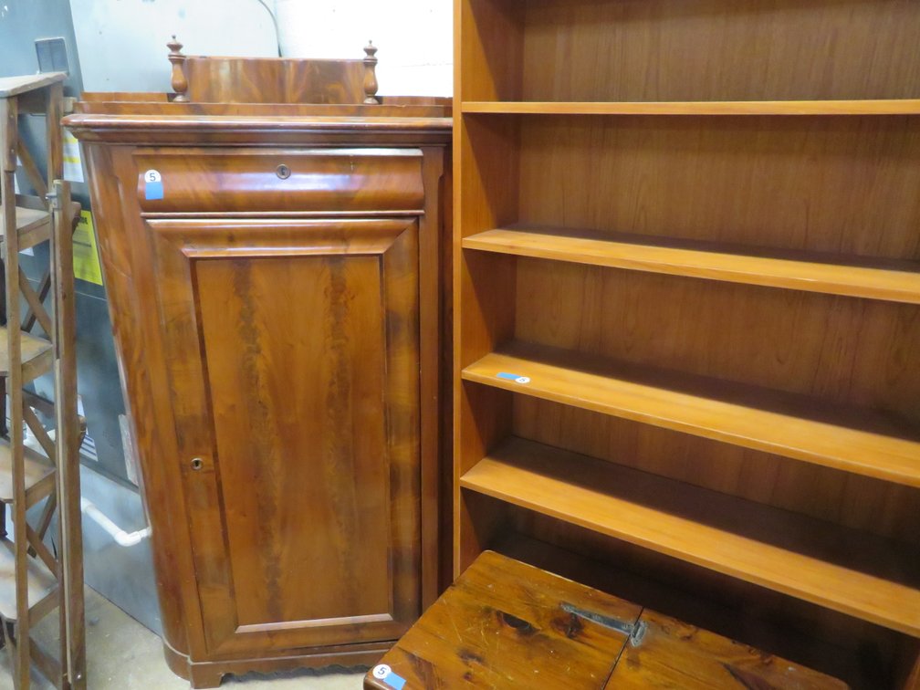Image for Antique and Collectible Sale!