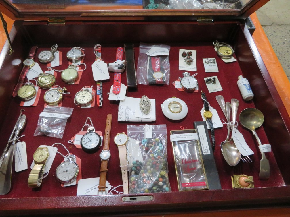 Image for Antique and Collectible Sale!
