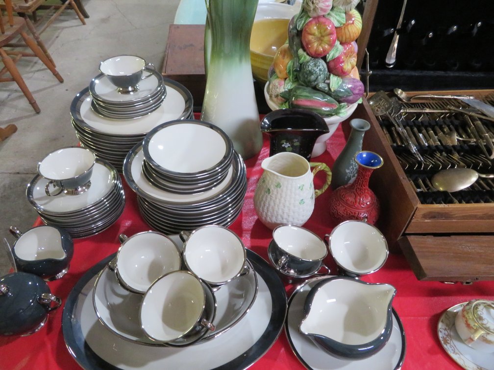 Image for Antique and Collectible Sale!