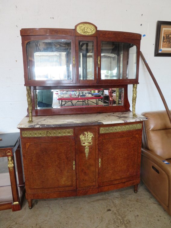 Image for Mid-Week Antique and Collectible Sale