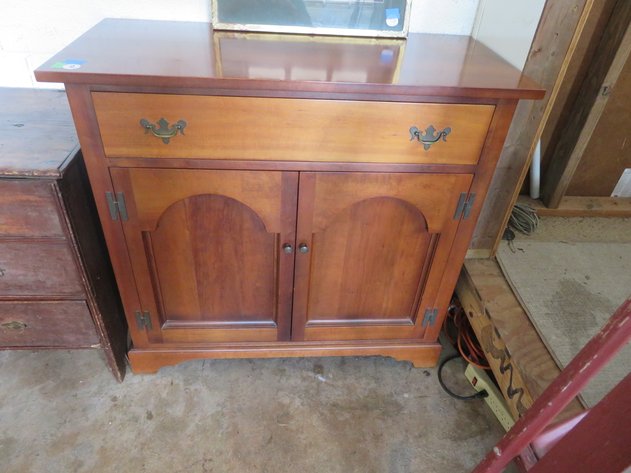 Image for Mid-Week Antique and Collectible Sale