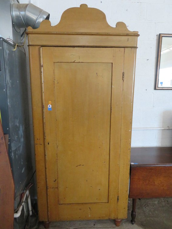Image for Mid-Week Antique and Collectible Sale