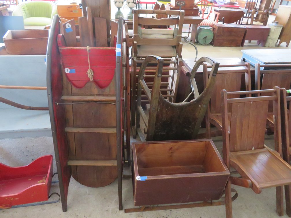 Image for Mid-Week Antique and Collectible Sale