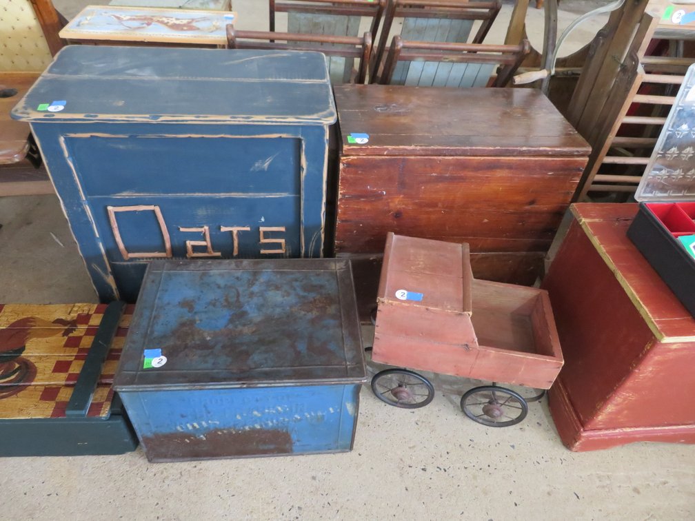 Image for Mid-Week Antique and Collectible Sale
