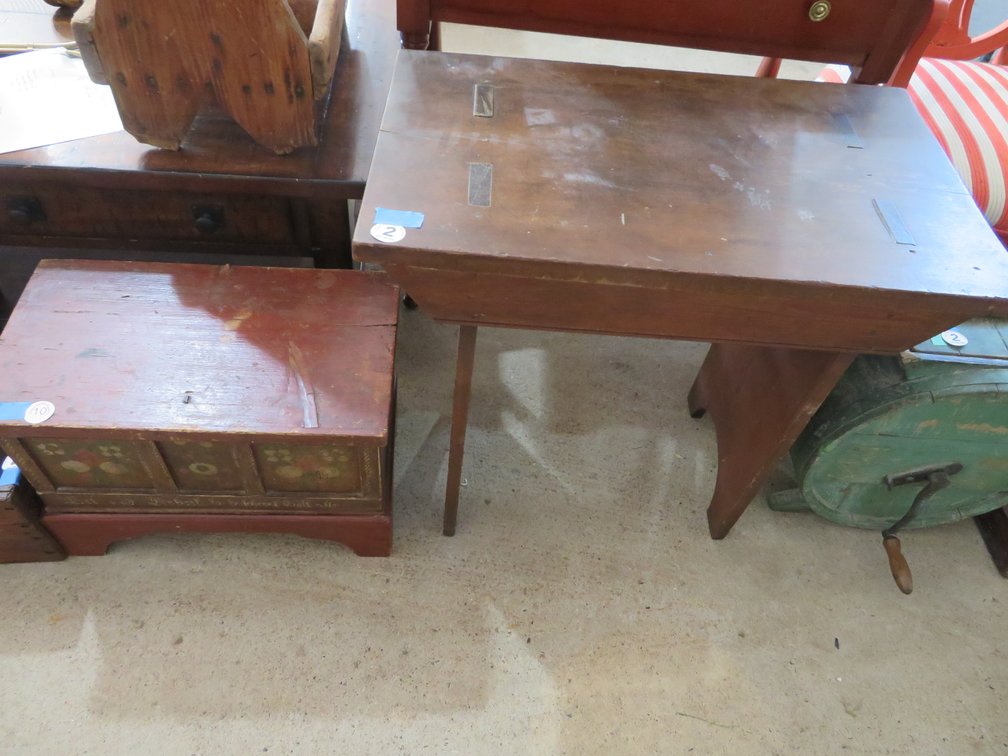 Image for Mid-Week Antique and Collectible Sale