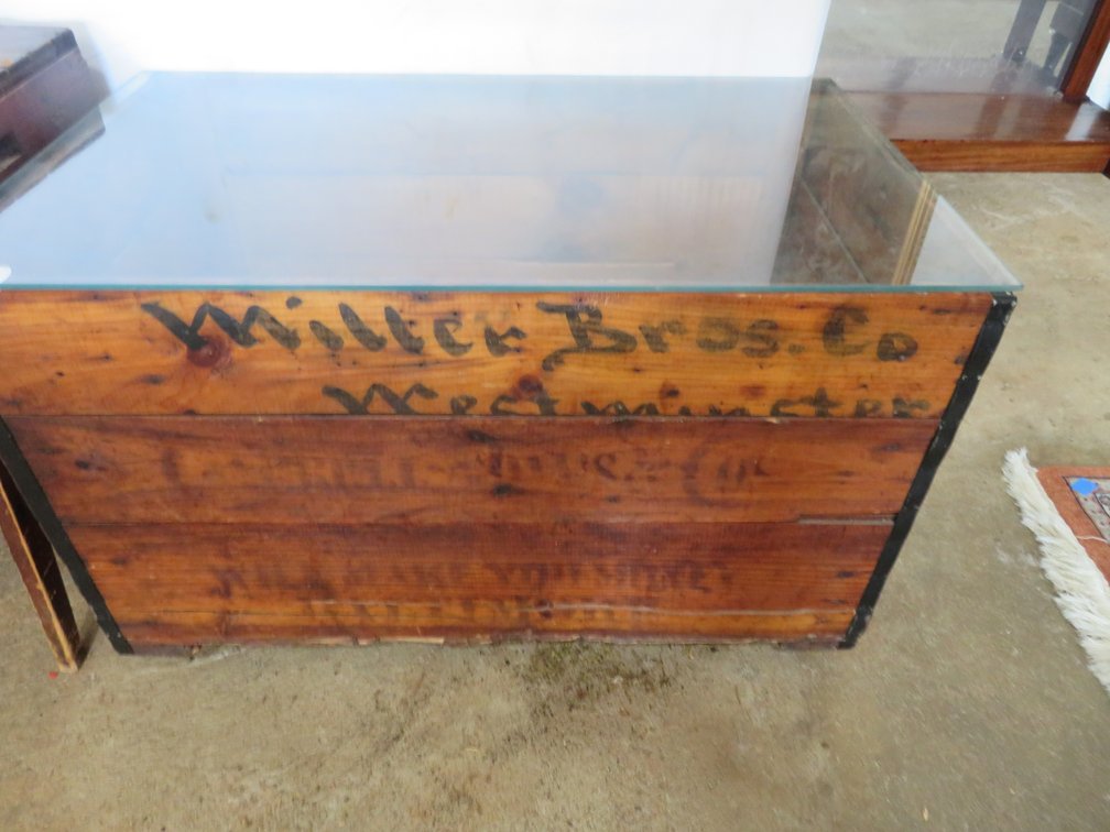 Image for Mid-Week Antique and Collectible Sale