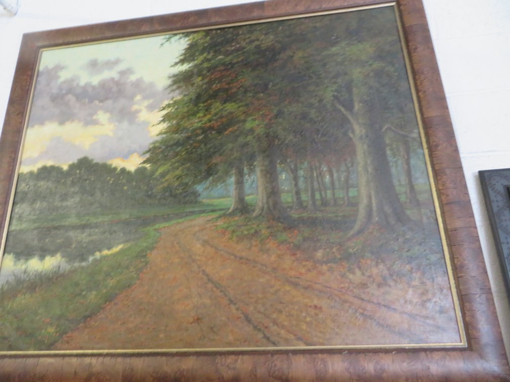 Image for Mid-Week Antique and Collectible Sale
